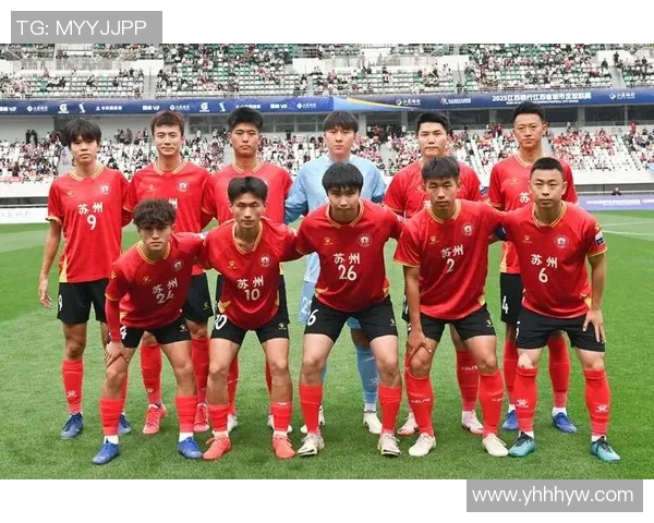 如何在足球星期六中挑选和购买理想球员的策略与技巧